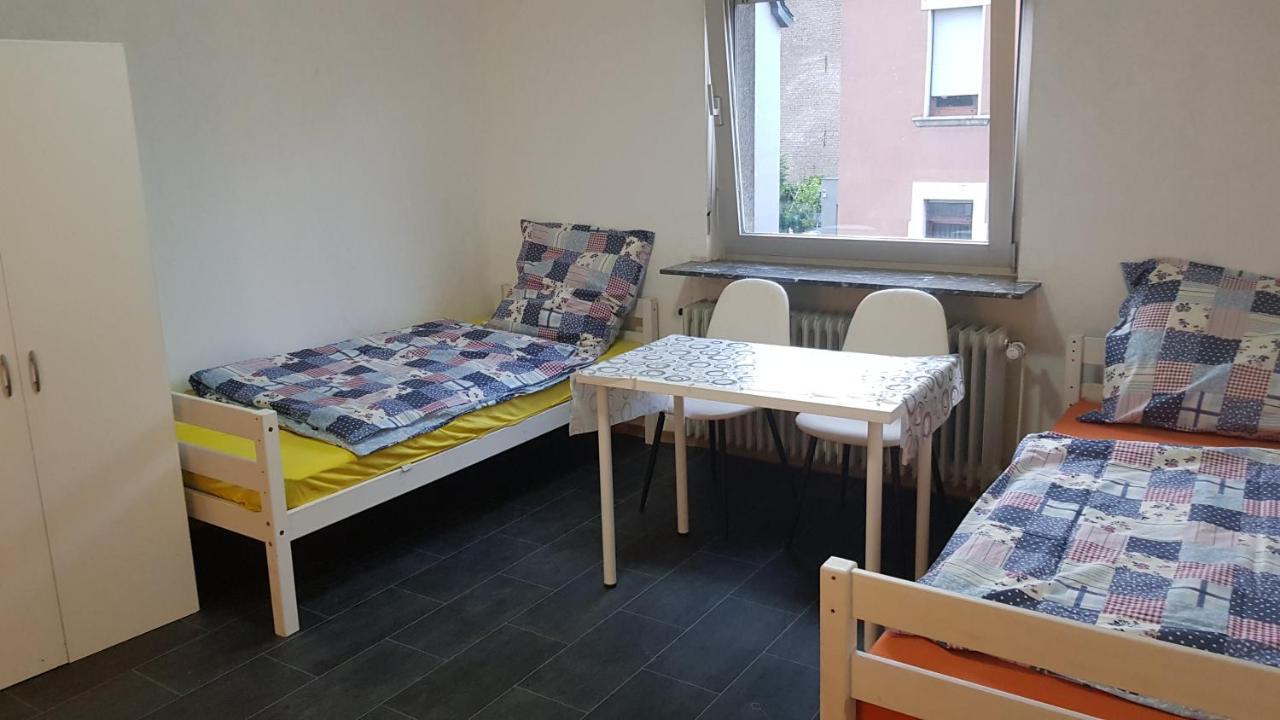 Handwerker Unterkunft Monteurzimmer Mit Gemeinschaftsbad In Brebach Saarbrücken Zewnętrze zdjęcie