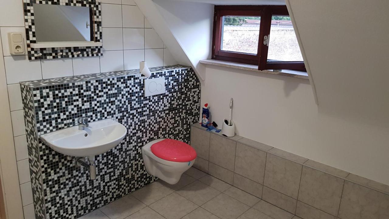 Handwerker Unterkunft Monteurzimmer Mit Gemeinschaftsbad In Brebach Saarbrücken Zewnętrze zdjęcie