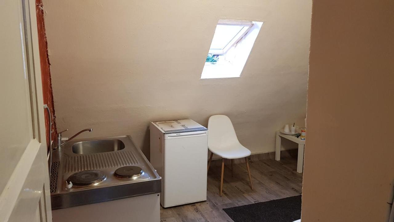 Handwerker Unterkunft Monteurzimmer Mit Gemeinschaftsbad In Brebach Saarbrücken Zewnętrze zdjęcie